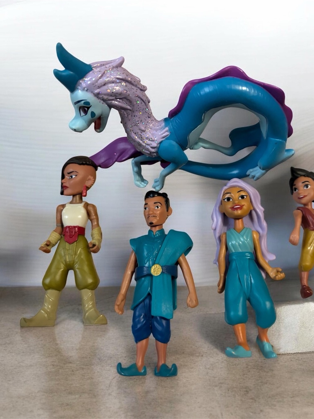 Disney The last Dragon with Teal Character Figures